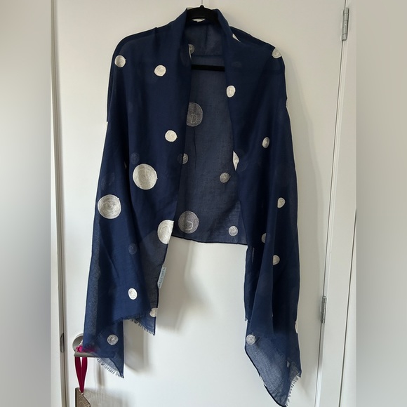 Light scarf - Picture 2 of 3